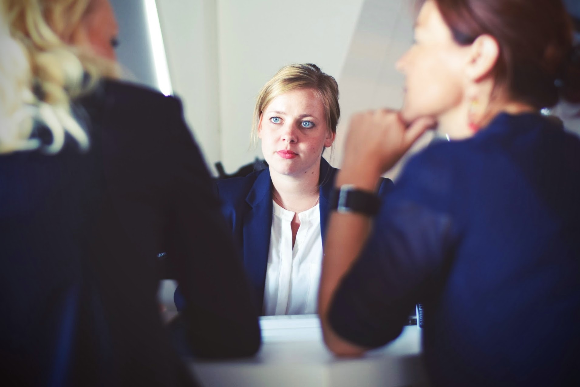 businesswomen-businesswoman-interview-meeting-70292 businesswomen-businesswoman-interview-meeting-70292